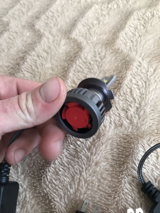 LED-лампи повністю робочі