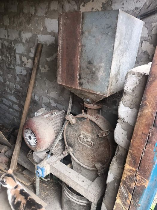 Продам ДКУ Зернодробилку