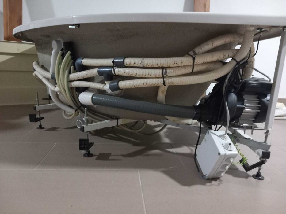 Banheira de hidromassagem de canto