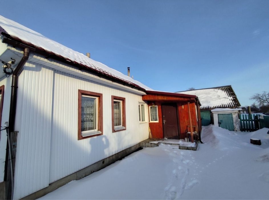 Продається хата с. Заріччя