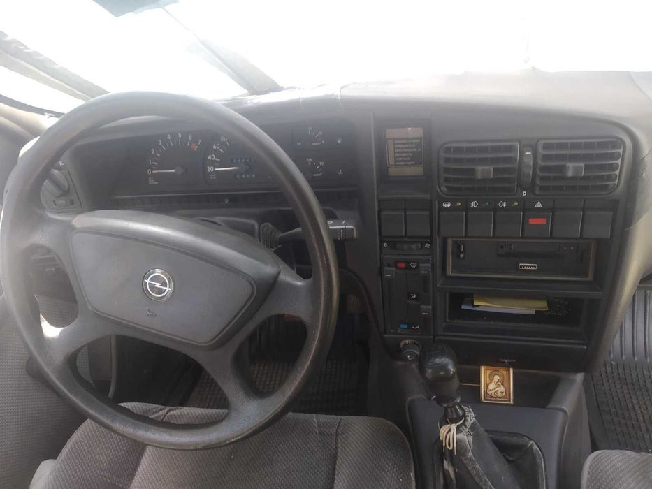 OPEL OMEGA 2.0I 1989р