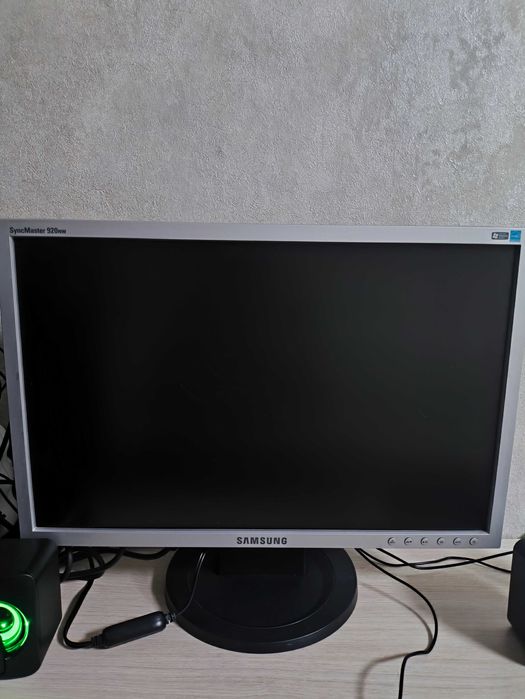 Монітор Samsung 19 дюймів 920 NW