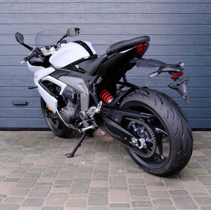 Продам мотоцикл TRIUMPH DAYTONA 660 (9193)