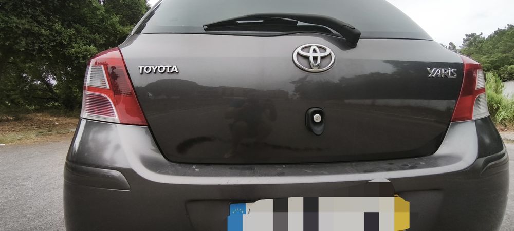 Vendo Toyota Yaris 1.0 VVT-I