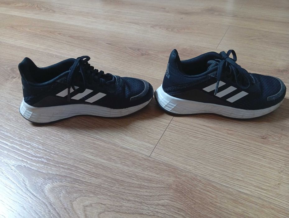 Adidasy chłopięce 31