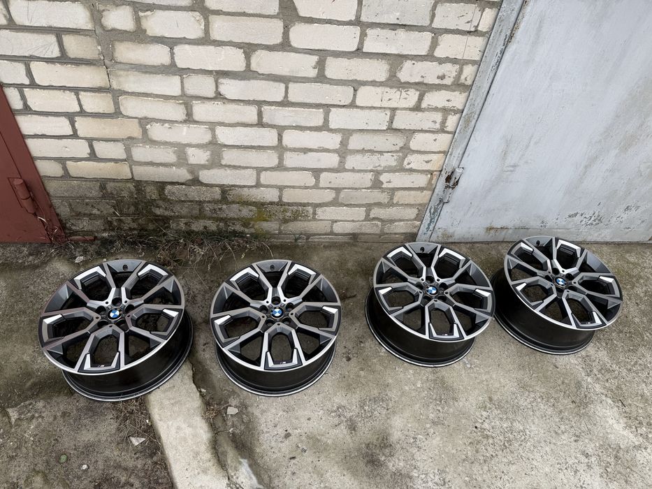 Продажа дисків на BMW R19