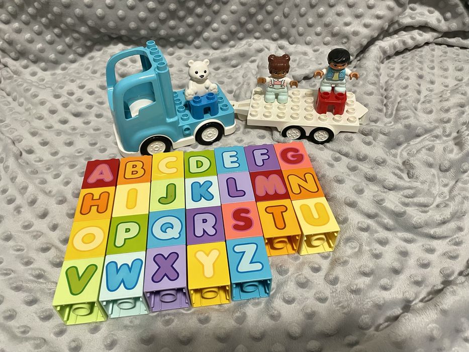 Alfabet LEGO Duplo z ciężarówką