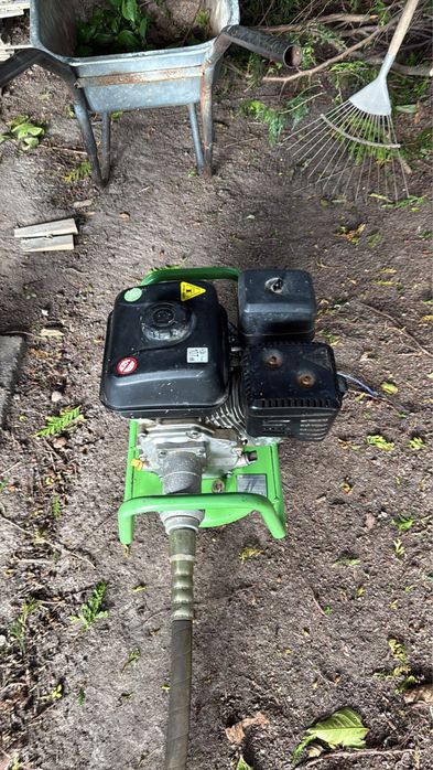 Zegęszczarka do betonu Zipper Maschinen ZI-BR160Y 4,1kW