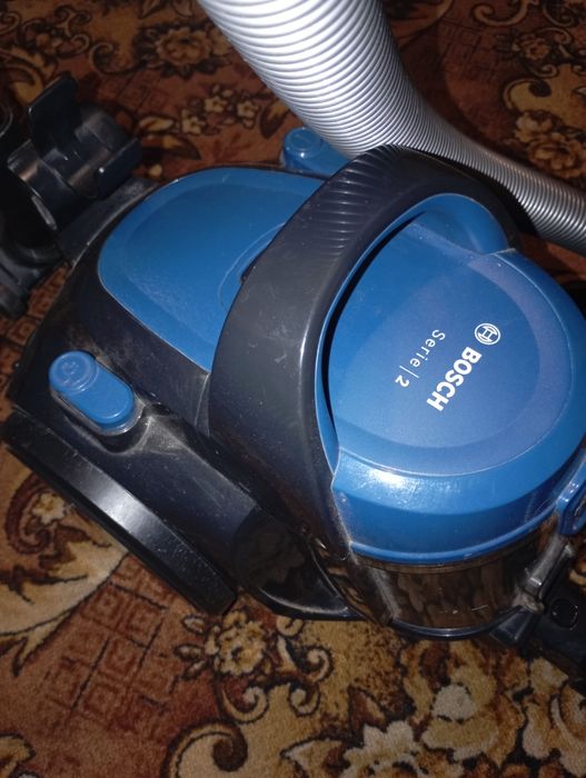 продам пилосос BOSCH