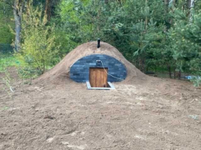 schron betonowy , piwniczka betonowa , ziemianka , piwnica , sauna ogrodowa