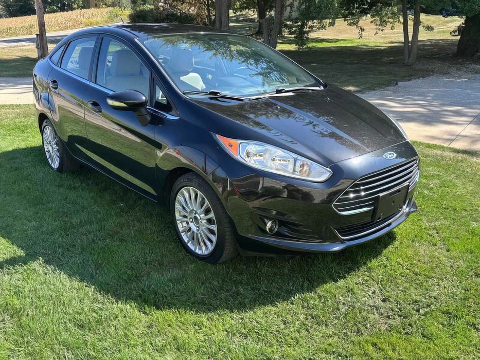 Ми підберемо авто саме для тебе! Вкажи свої критерії, і ми знайдемо ідеальний варіант серед понад 4000 авто в наявності або замовимо із США з економією до 40%. Пиши нам вже зараз, щоб отримати персональну консультацію!