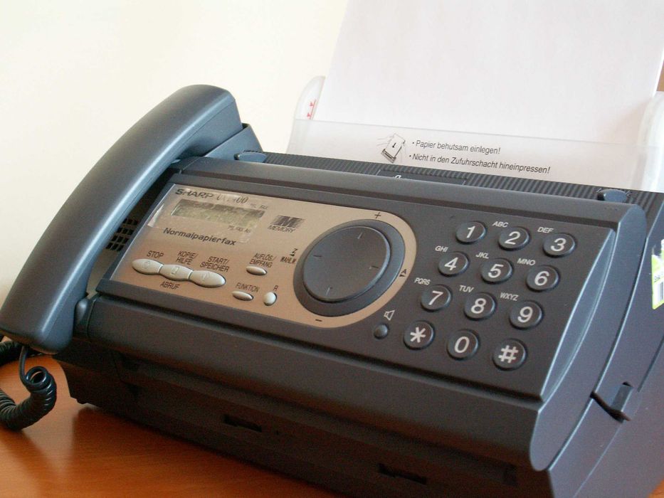 Telefaks SHARP UX-P400