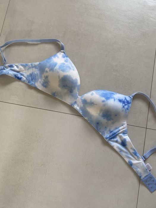 biustonosz stanik body essentials 80C