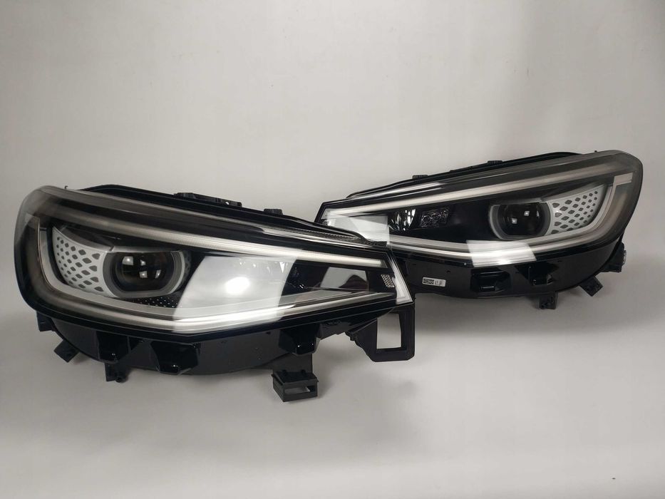 фара права ліва Volkswagen id4  шрот запчастини Full Led IQ light шрот