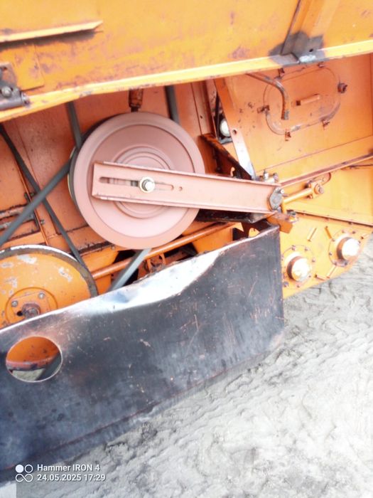 Sprzedam kombajn zbożowy BIZON Rekord Z058