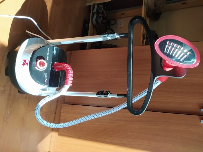 Ferro de engomar a vapor