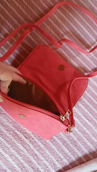 Mala pequena rosa