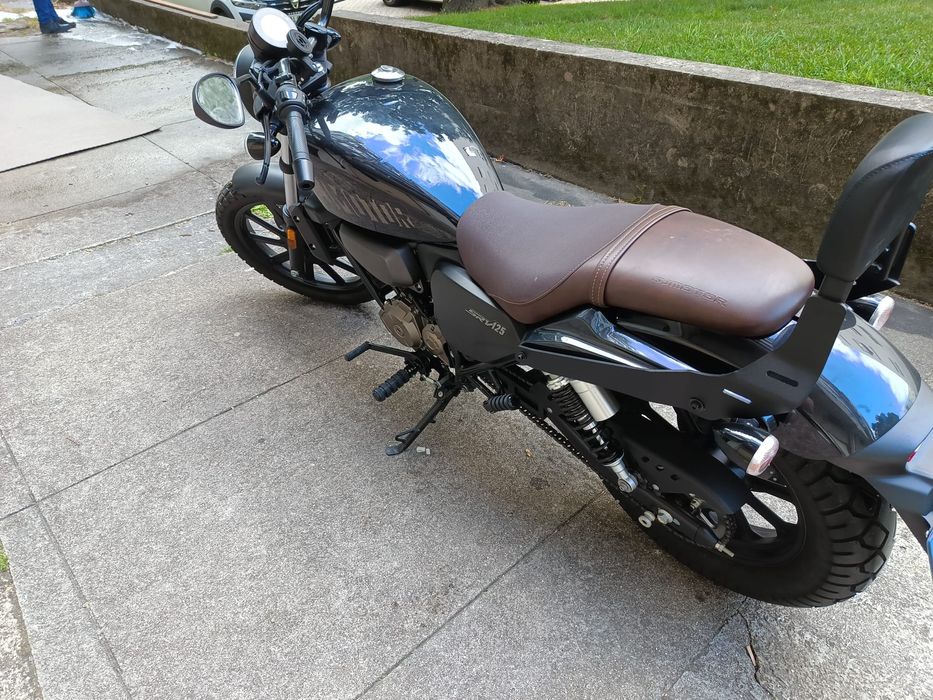 QJ Motor SRV 125