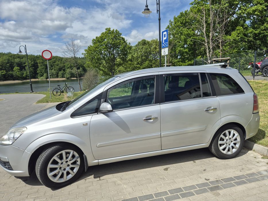 Opel Zafira B 2007 1.9 cdti diesel 7 osobowy