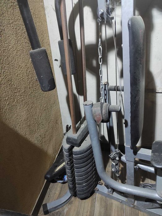 Máquina de musculação como nova