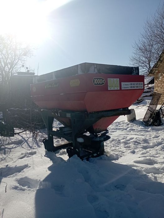 Розкидач мін добрива 1000кг