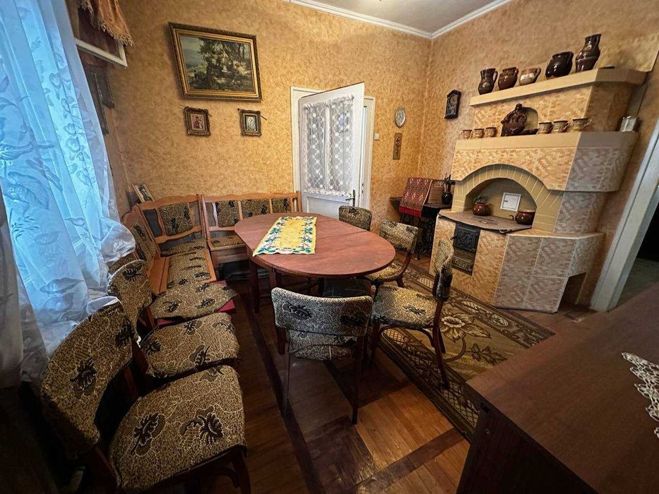 Продається будинок у смт. Дубове