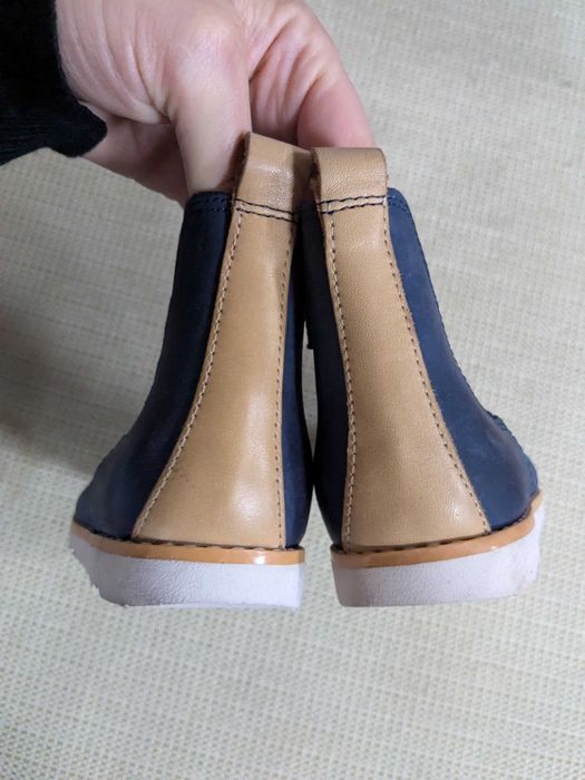 Clarks Crown Halo T granatowe skórzane botki Chelsea rozm. 23