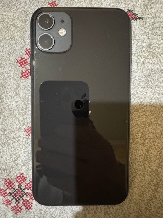 Айфон 11 128GB 2021 рік