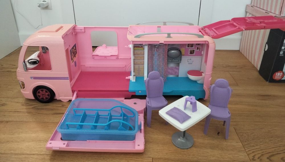 Kamper samochód Barbie różowy