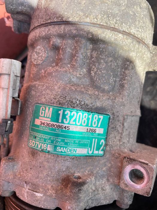 Компресор насос кондиціонера GM13208187 OPEL VECTRA C 2.2 бензин ,Опель Вектра С