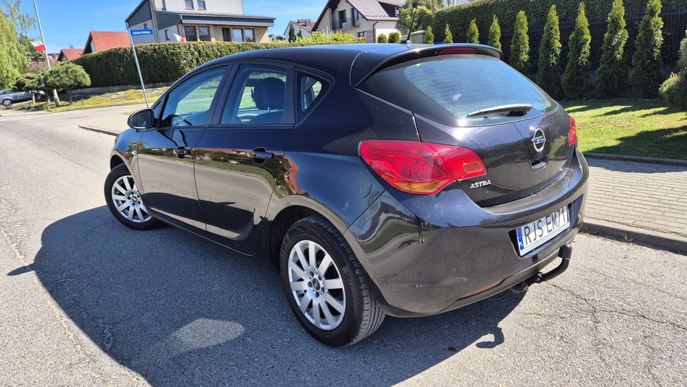 Opel Astra 1.6 benzyna! Idealny stan! Klima działa!