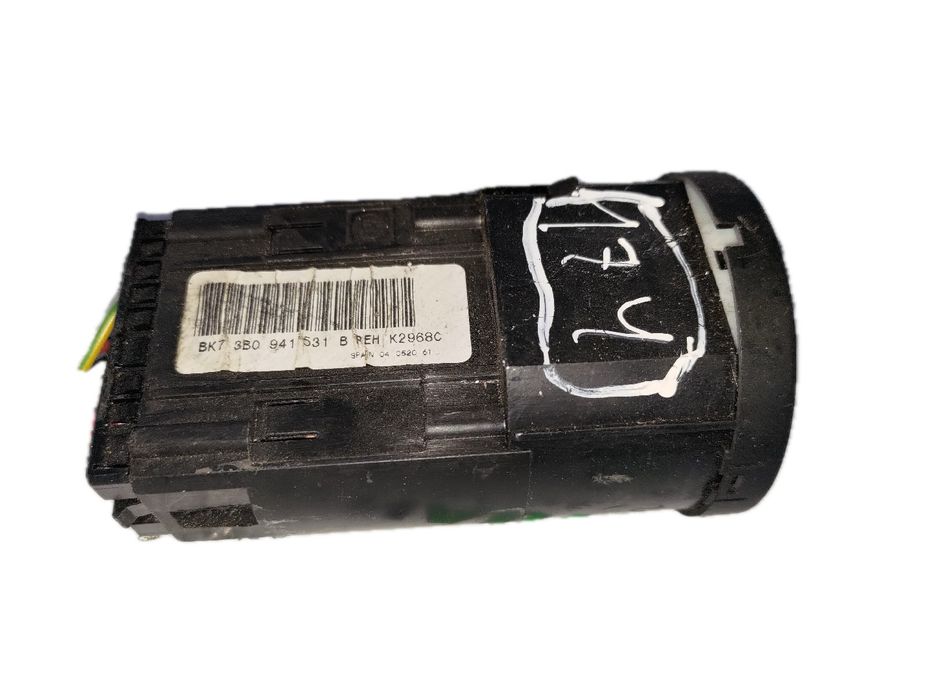 Botão / interruptor de luzes SKODA Octavia I Hatchback (1U2)