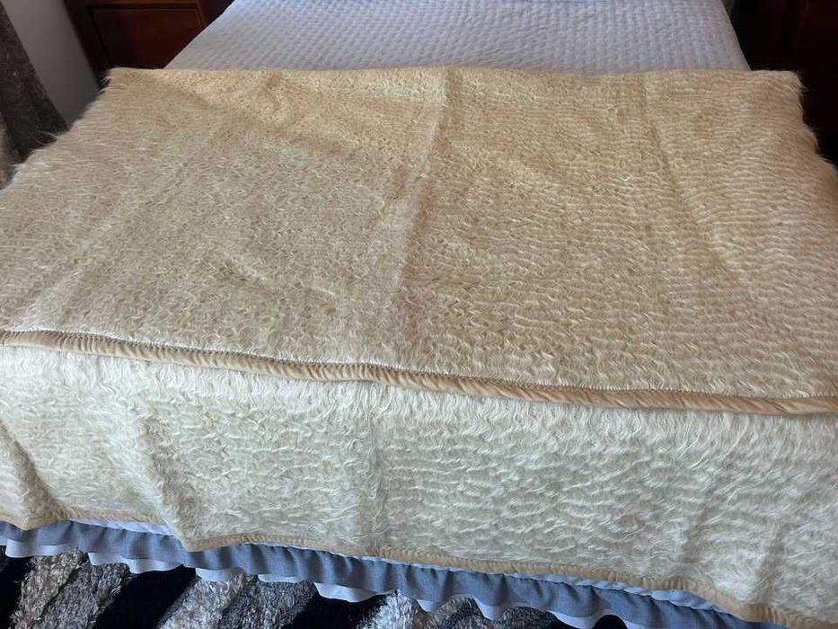 Cobertor de Papa 100% lã de Ovelha mondegueira, em tear artesanal