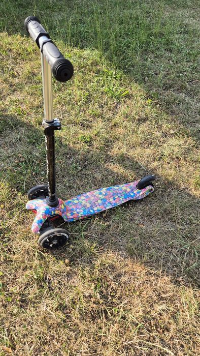 Дитячій самокат Galaktika