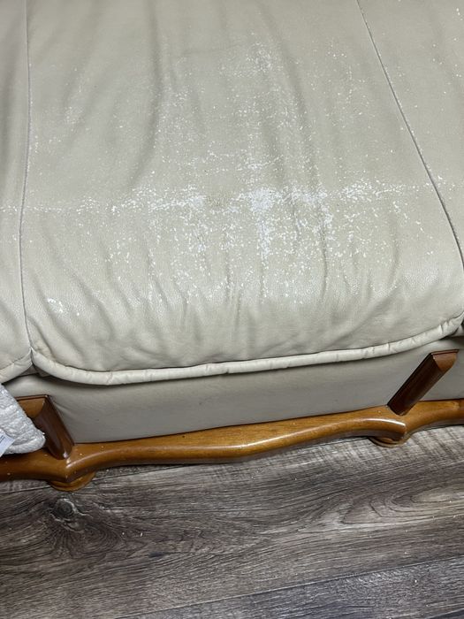 ВИП мебель кресла  и диван кожзам