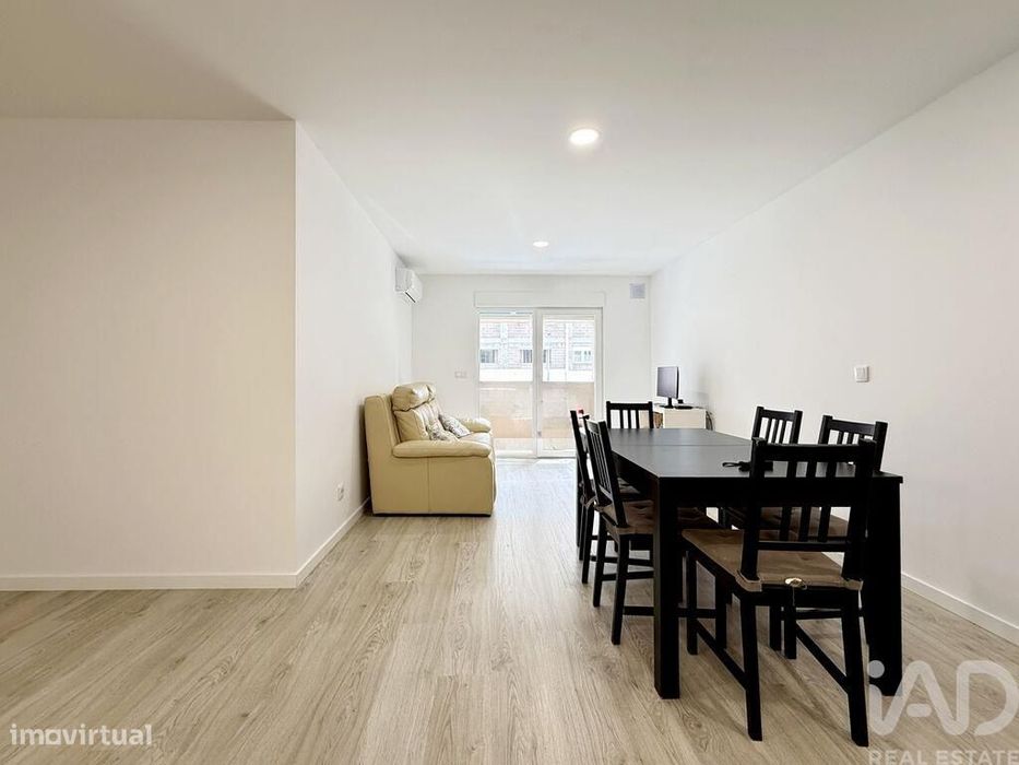 Apartamento T2 em Aradas