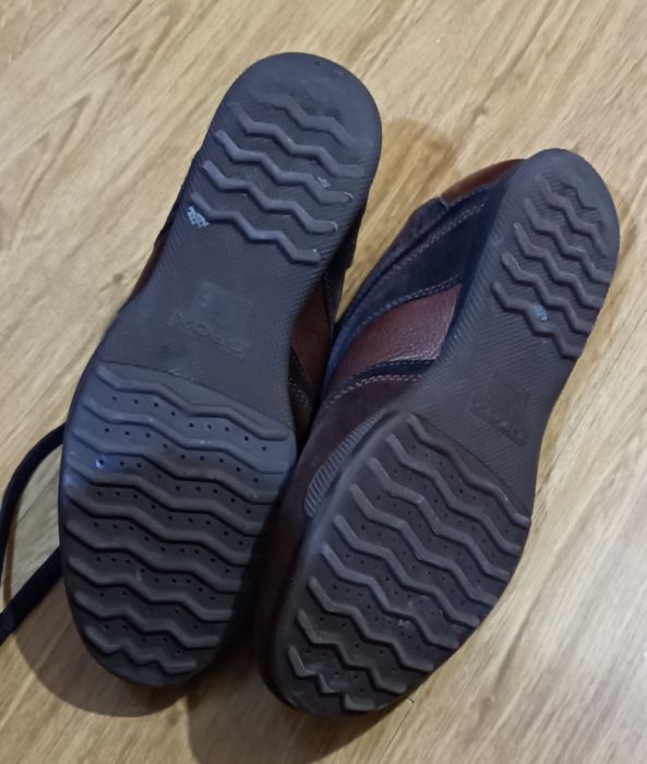 Sapatilhas Geox castanhas