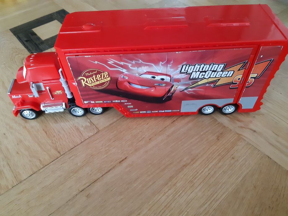 Mcqueen kaskaderska skocznia