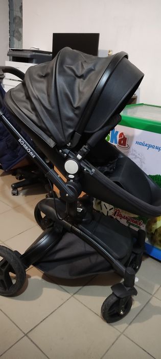 Дитяча коляска 3 в 1 в гарному стані