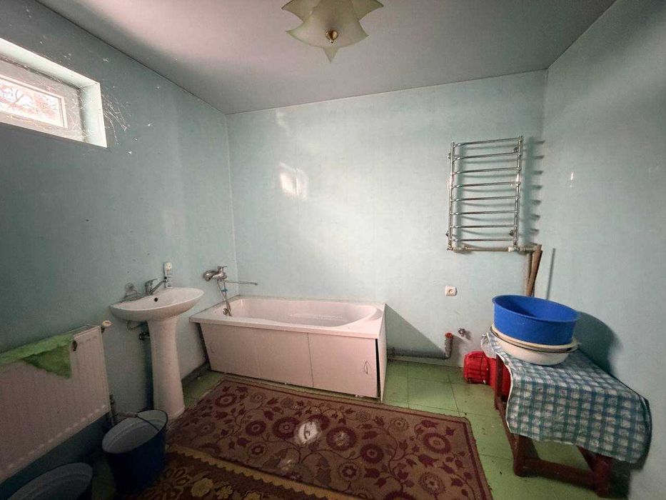 Будинок з  господарством 100 кв.м. Оженин