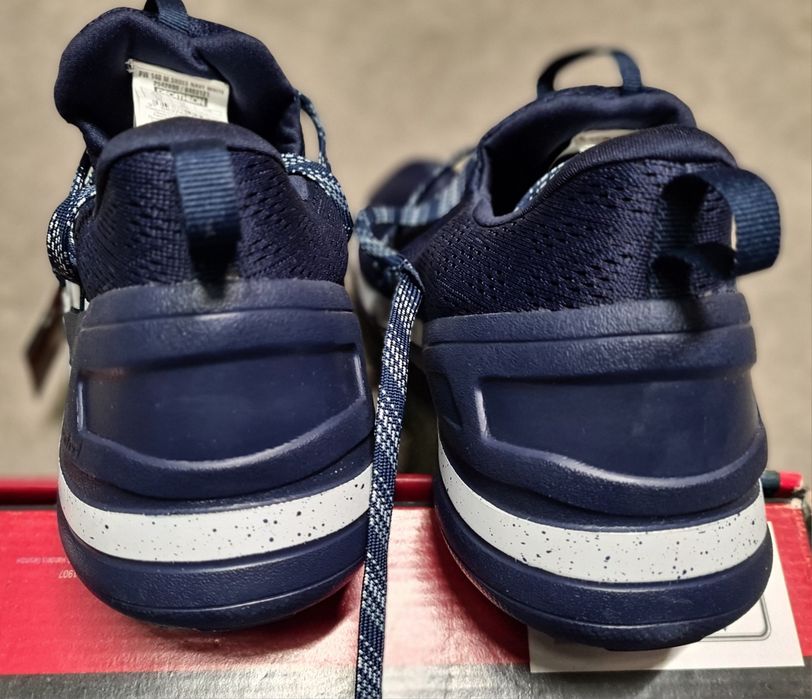 Tenis Decathlon novos n 45.5  -46. Na caixa
PvP 29 eur.
novos na caixa
