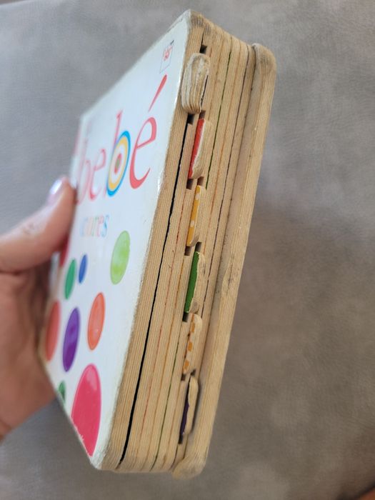 Livro bebé cores
