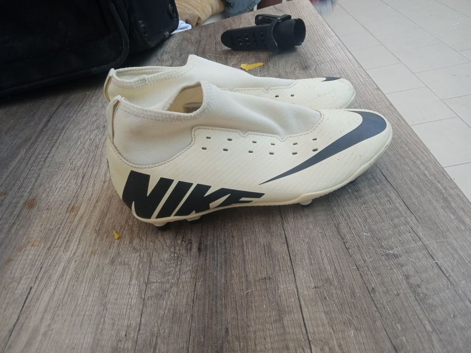 Nike Mercurial a venda
