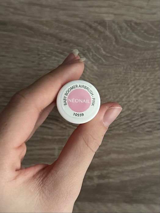 Różowy pyłek do babyboomer do paznokci w sprayu NeoNail