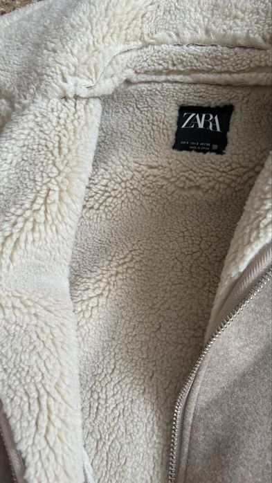 Зимова жіноча дублянка Zara