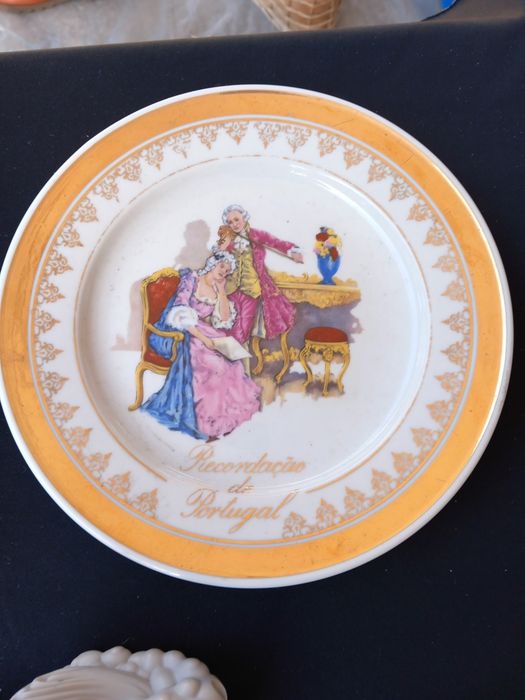 Prato porcelana antigo