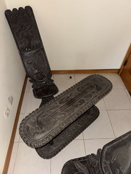Centro de mesa e cadeiras esculpido à mão de pau preto preço negociáve