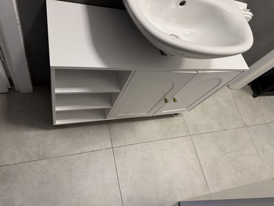 Szafka pod umywalke