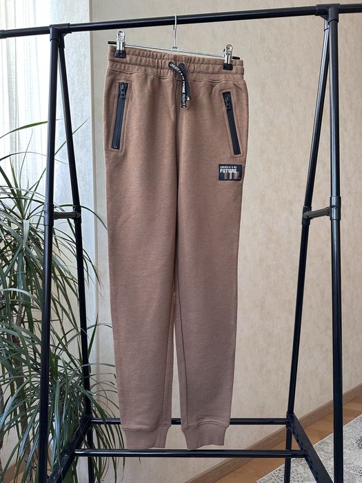 Спортивні легкі штани h&m 8-9 років 134 см