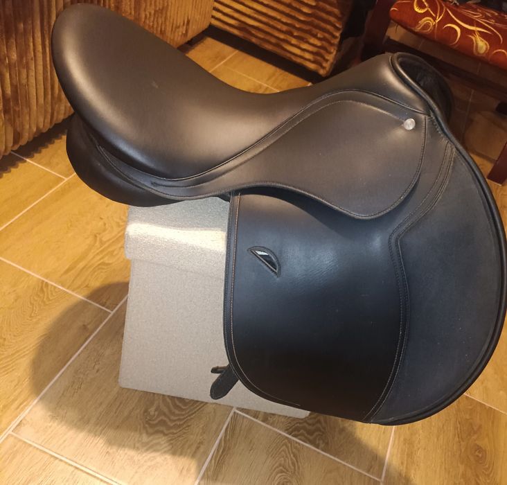 Siodło wszechstronne praktycznie nowe